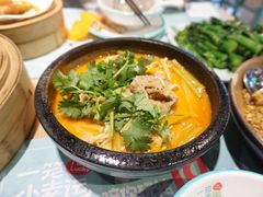 泰式冬阴功手切肥牛-一笼小幸运
