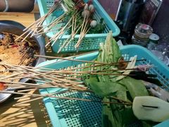 -何氏串串香火锅(翠亨店)