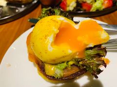 烟熏三文鱼班尼迪蛋-BE BRIGHT KITCHEN(正佳广场店)