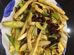 -瑞杰烧烤店·24小时营业(山东路店)