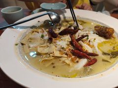 -鱼亨小鲜酸菜鱼(大信店)