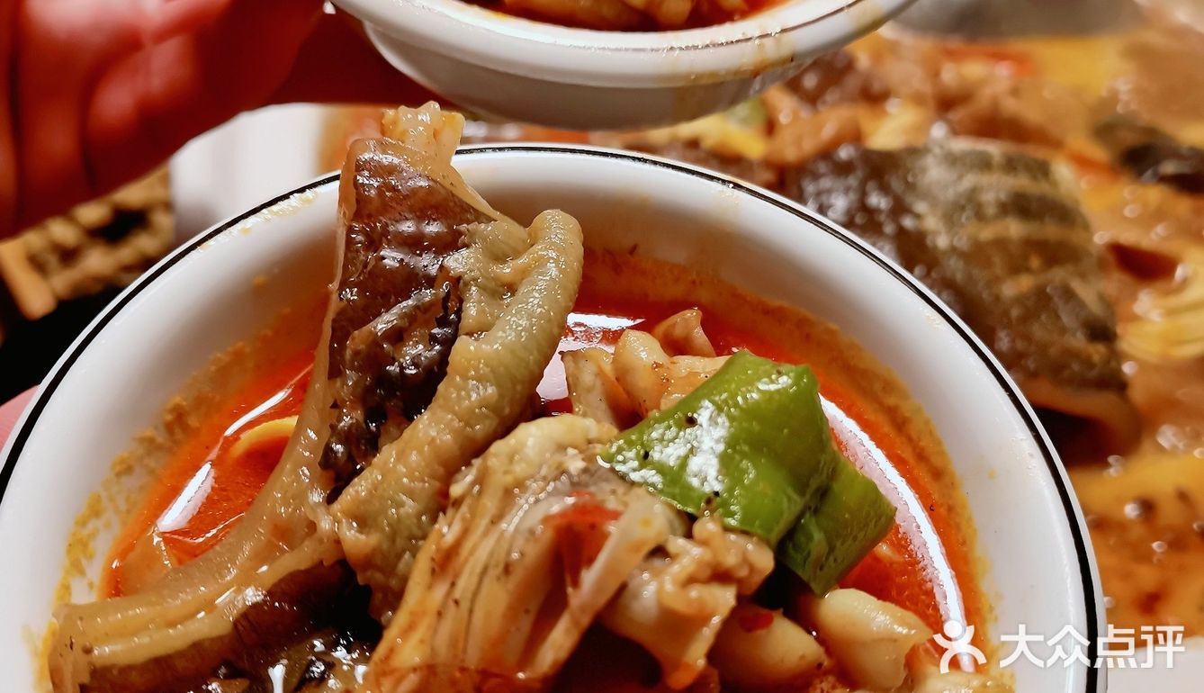 吃上这一口鲜美，可🉐去达人甲•甲鱼大王[胜利]