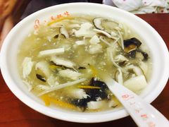 酸辣汤-小姜锅贴(凤凰街店)