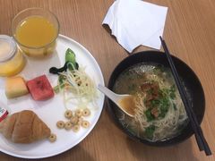 -全季酒店(上海青浦吾悦广场淀山湖大道店)