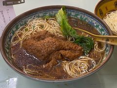 红烧猪扒汤面-食惠里小笼包面馆(越秀店)