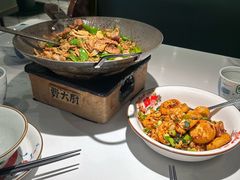 -费大厨辣椒炒肉(高铁吾悦广场店)