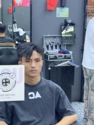 -藤野造型专业烫染接发