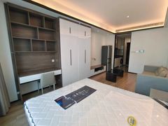 -盈丰路(地铁站)