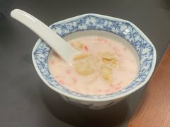 红酒娘杏仁露-三利音·玖弄小鲜(浦东嘉里城店)