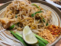 泰式炒金边粉-食肆&Fourteen(武林夜市店)