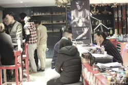 -鬼手纹身小鬼店