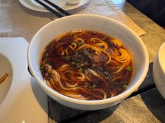 特色红汤面-南京四方酒店-傲途格精选·椽宫中餐厅