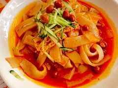 -乡村馕坑肉·烧烤·新疆菜·本地人更爱吃(阿勒泰首店)