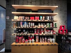 零售区-星巴克(浦东机场T2到达店)