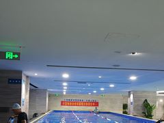 -小蓝鲸游泳培训基地(石景山店)
