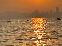 -银沙滩浴场