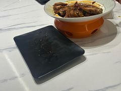 -嗨辣小聚·盘锦河蟹·海鲜烧烤龙虾(盘锦十年好店)