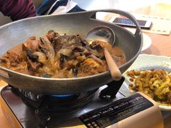 小鸡炖蘑菇-关东小磨东北菜(上海长风大悦城店)