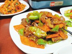 尖椒炒黄牛肉-屋里家延边朝鲜族冷面(南园店)