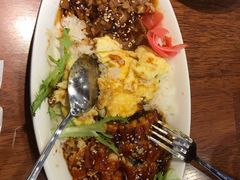 蒲烧鳗鱼饭配元气滑蛋饭-玛格萝妮比萨屋(陆家浜路店)