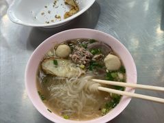 -榮泰米粉湯(Left Shop)