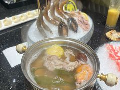 -海鲨湾海鲜会馆(百家湖1912店)
