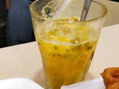 鲜橙百香果苏打-佰搭果·广式茶餐厅(西华路店)