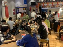 大堂-爆炸头阿姨小四川正宗川味小吃(无任何分店)
