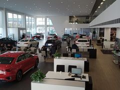-上海冠松华奥奥迪4S店(张江店)