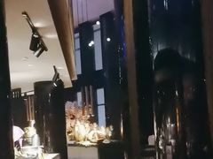 -唐拉雅秀酒店-西锦汇空中BBQ·思创餐厅
