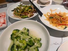 -关东小磨东北菜(漕河泾印象城店)