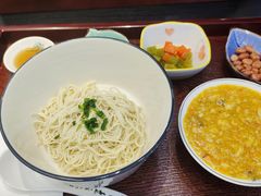 -百年老字号·观振兴蟹黄面·三虾面·苏式面(观前街富仁坊巷店)