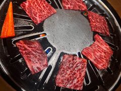-炼火烤肉店