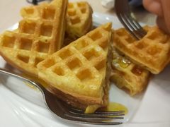 -佰搭果·广式茶餐厅(西华路店)