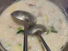 -陈大锅·岳阳鱼馆·地道岳阳菜(美食街店)