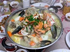 招牌海鲜骨煲-凤城康记饭店