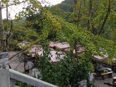 -楠柏弯休闲山庄(梨花溪店)