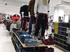 -优衣库(南京建邺万达广场店)