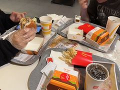 -麦当劳(世界城广场店)