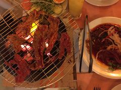-Lanterns Vietnamese Restaurant