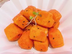 黑松露脆皮豆腐粒-桂满陇·手作小笼包&江南叫花鸡(中山公园店)