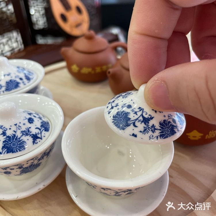 冒干冰小茶壶奶茶找到了！在内街茶亭序，太劲了