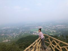 -鬼笑石后山停车场