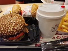 三角牛排三明治-The Habit Burger Grill 哈比特汉堡(复兴soho店)
