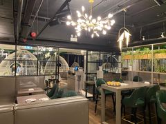 -Oasis Bar & Grill
