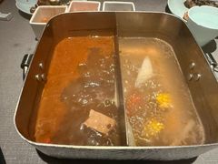 -左庭右院鲜牛肉火锅黑金店(陆家嘴中心店)