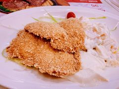 斑鱼沙拉-香港新发烧腊茶餐厅(万象店)