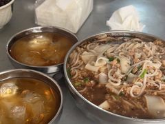 -正宗杨记普洱酸醋米线(总店)