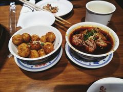 聪明的大脑-炉小二铜锅牛蛙•川湘菜(三里屯店)