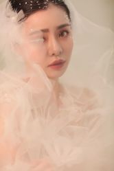 -艾米丽婚纱礼服